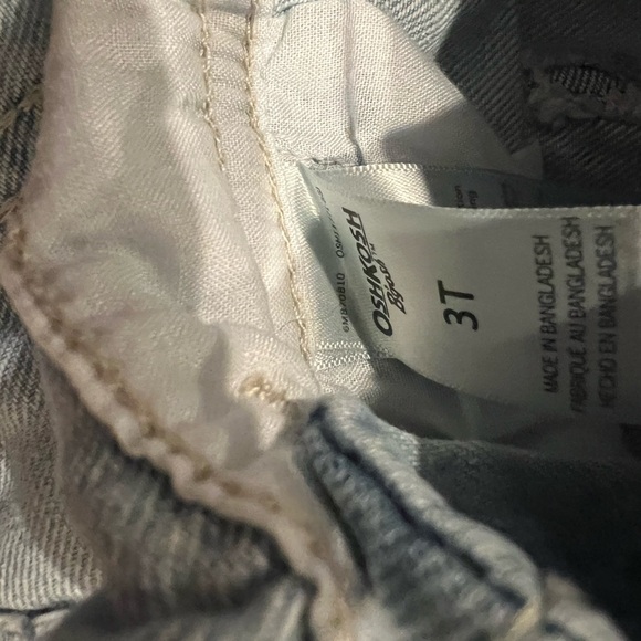 OshKosh Girls All Over Heart Print Denim Overalls Sz 3T Heart Shaped Pocket - Picture 3 of 5